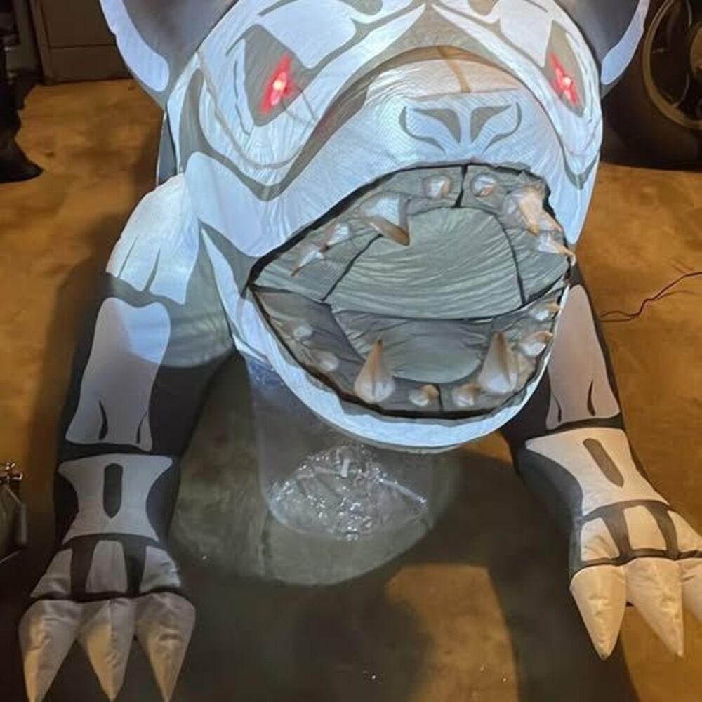 GOOSH 3.9-ft Lighted Dog Inflatable Halloween 👻 yard decoration